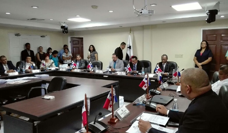 La comisión aprobó no sesionar sin los titulares de cartera. /Foto Asamblea