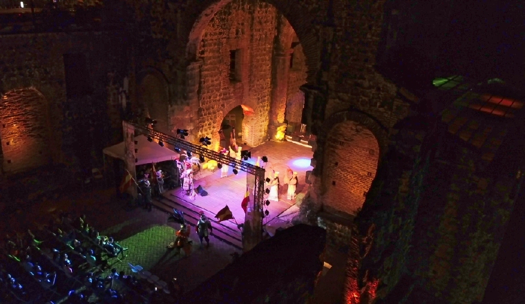 Noches de esparcimiento. Noches de esparcimiento.