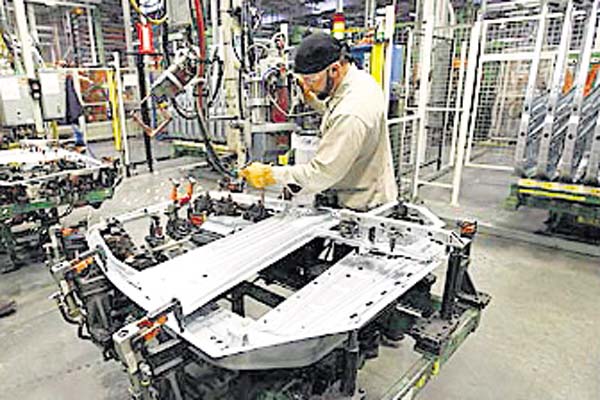 Producción industrial en Chile creció un 8.9% interanual