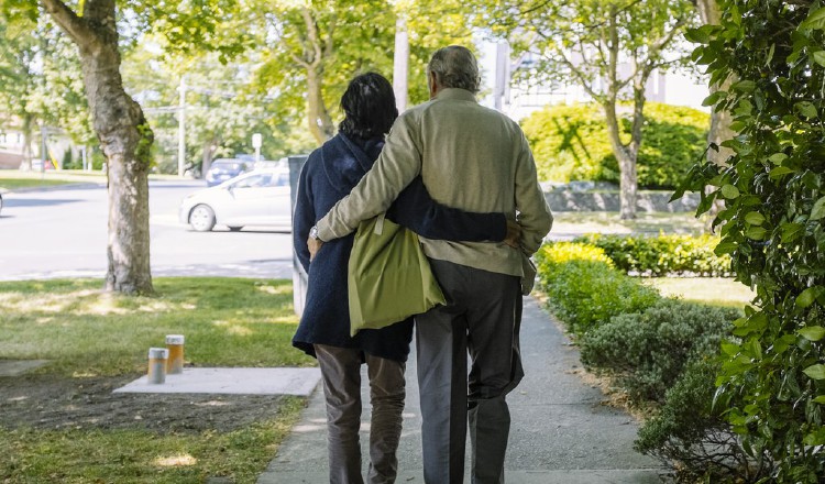 A veces la misma familia crea los obstáculos para que sus abuelos disfruten su sexualidad. /Foto: Pixabay