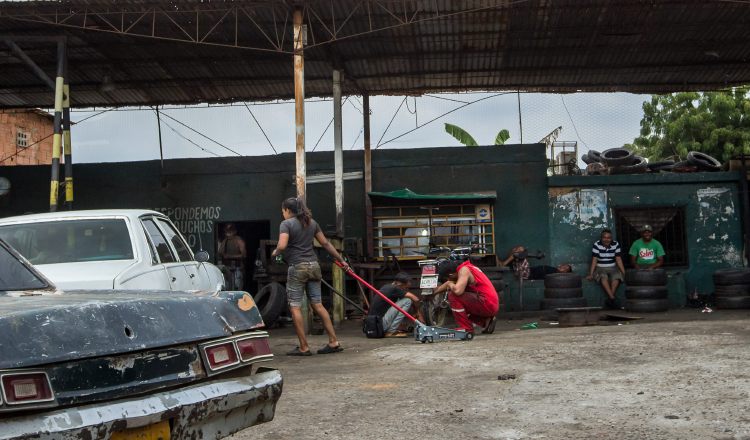 El crecimiento por sí mismo no será suficiente para frenar las desigualdades. /Foto EFE