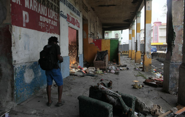 Abrir los comercios sería un riesgo. 