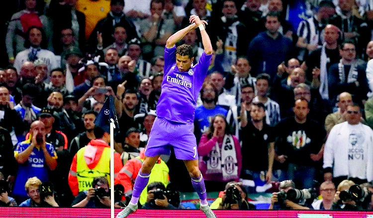 Cristiano Ronaldo anotó un doblete ante la Juventus en la final de la Champions jugada en Cardiff. AP