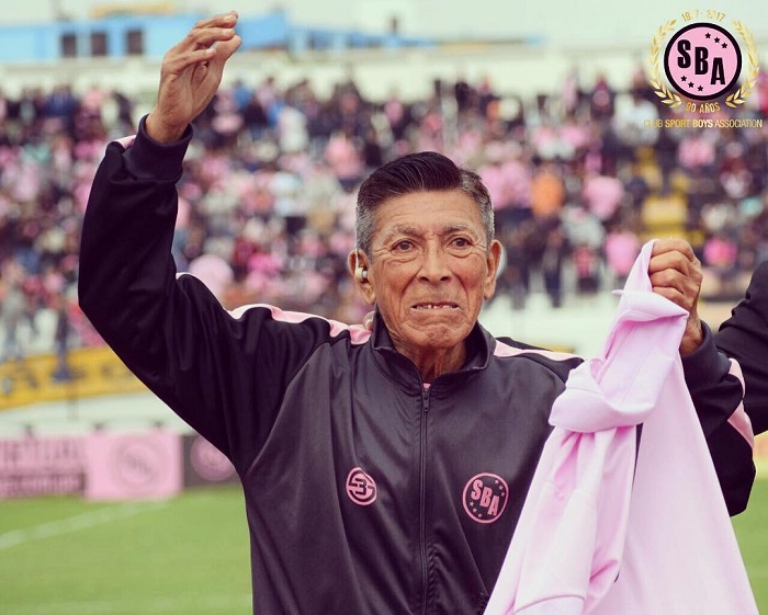 Agüita con la camiseta del Sport Boys. Foto Instagram