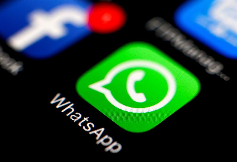 Whatsapp y Facebook, multadas en España por usar datos personales sin permiso