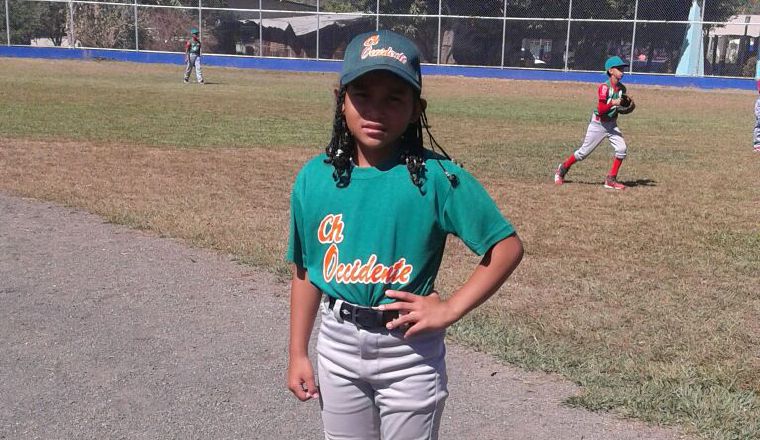 Aibys  quiere continuar jugando béisbol.