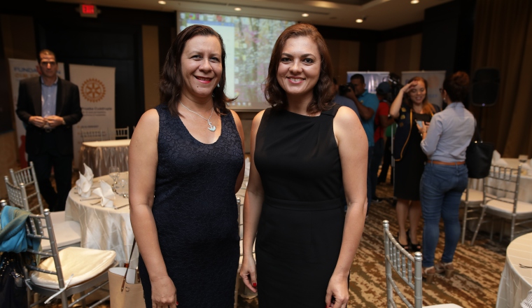 2. Graciela Delgado y Orlanda Mendieta.
