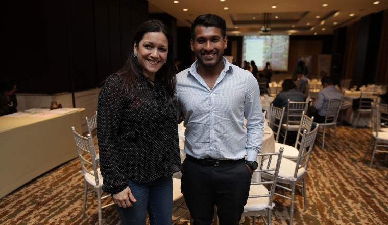 4. Neda Pérez y Omar Stevens.
