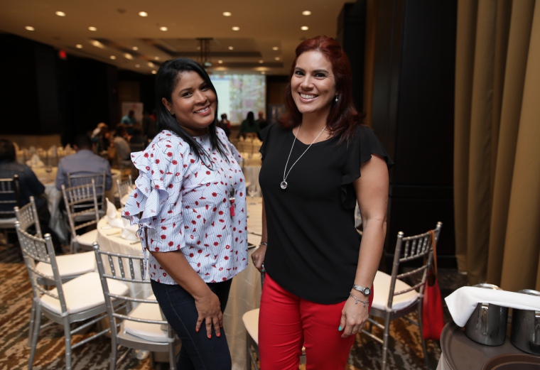 5. Laura Lan y Gloria Calcagno.