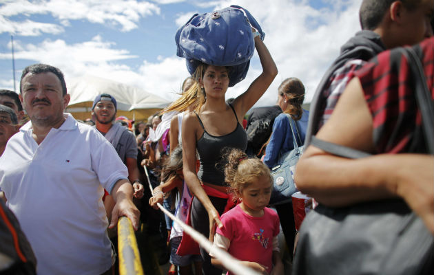 Venezolanos entrando por tierra a Colombia. Foto: Archivo.