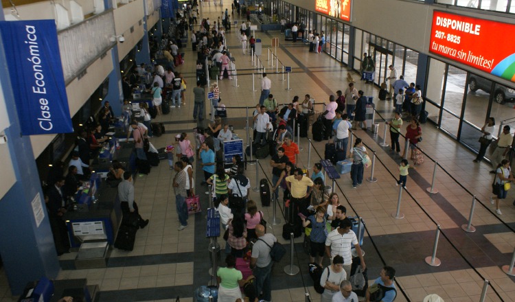 Empresarios también están interesados en negociar la entrada de más aerolíneas, ya sea por  el Aeropuerto Internacional de Tocumen o en otros. Archivo