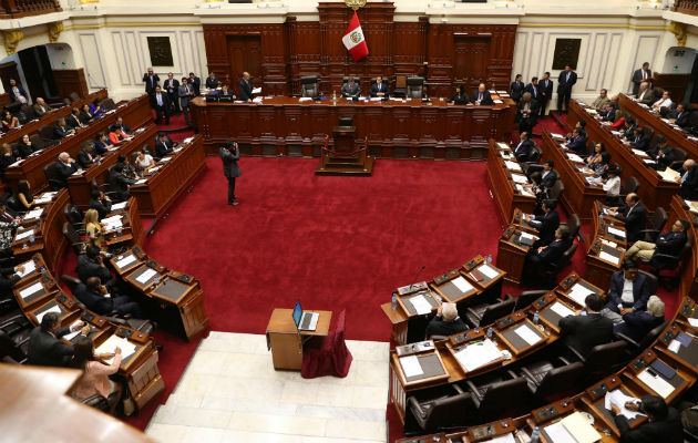 El Congreso peruano aceptó la renuncia de Pedro Pablo  Kuczynski. FOTO/AP