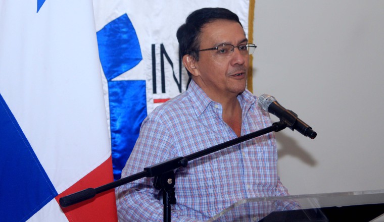 Ariel Barría Alvarado. Lo ha ganado en cuatro ocasiones. Ariel Barría Alvarado. Lo ha ganado en cuatro ocasiones.