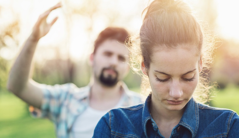Lo mejor es alejarse de las relaciones tóxicas. Lo mejor es alejarse de las relaciones tóxicas.
