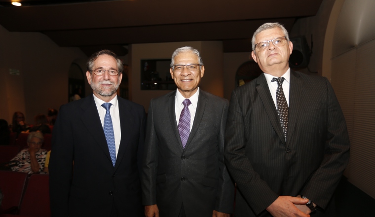3. Marques de Urquijo, Gil Manuel Larios y Héctor Mejía.