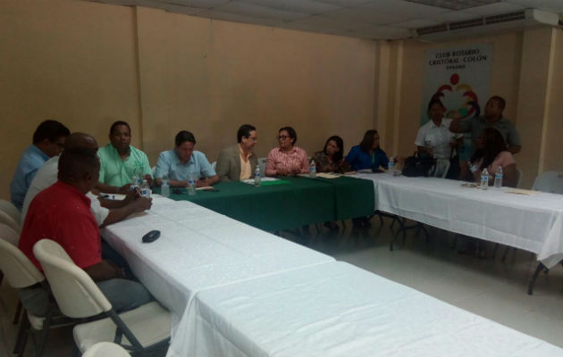 La reunión se realiza en el Club Rotario de Margarita. Foto: Diómedes Sánchez