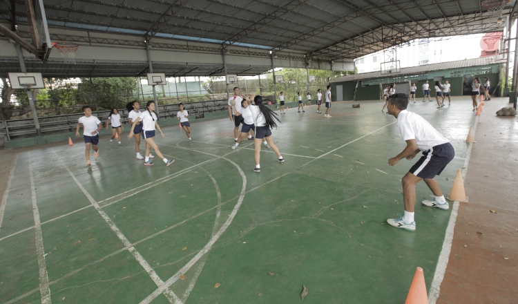 El especialista cree que es bueno más horas de educación física. Anayansi Gamez