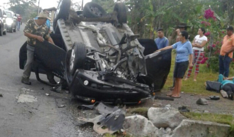 El vehículo se estrenó y se volteó finalmente. Cortesía