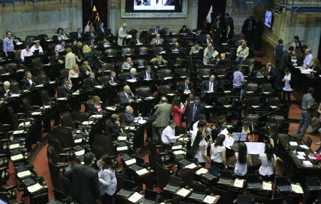 Comenzó la discusión parlamentaria para despenalizar el aborto en Argentina: Foto: EFE
