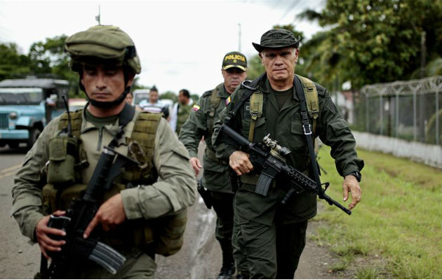 El Ejército y la policía pusieron en marcha una operación en zonas rurales y urbanas de San Pedro de Urabá en busca del grupo armado que perpetró el ataque. Foto: EFE