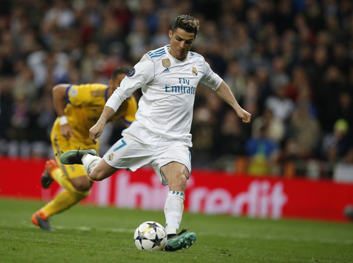 Cristiano Ronaldo anota de penal. Foto AP