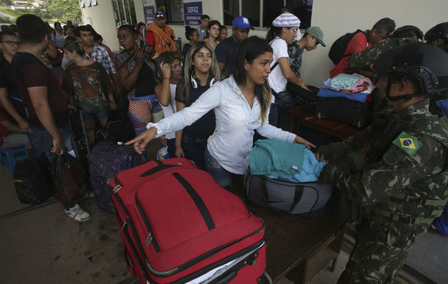 Venezolanos buscan un mejor futuro en Boa Vista, Brasil, pero pasan hambre y dificultades.