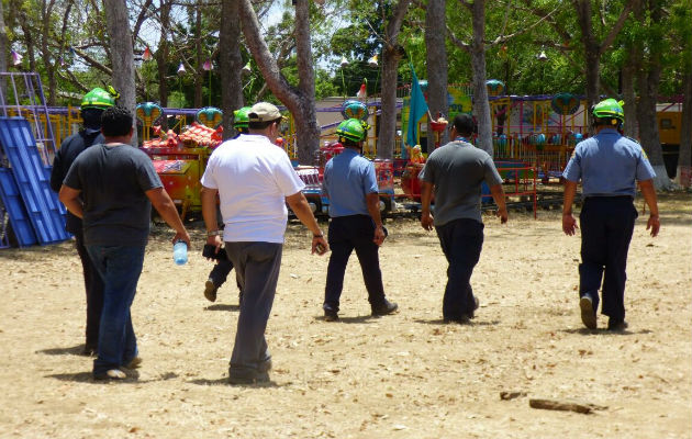 Ordenan cierre de aparatos mecánicos en Feria de Azuero