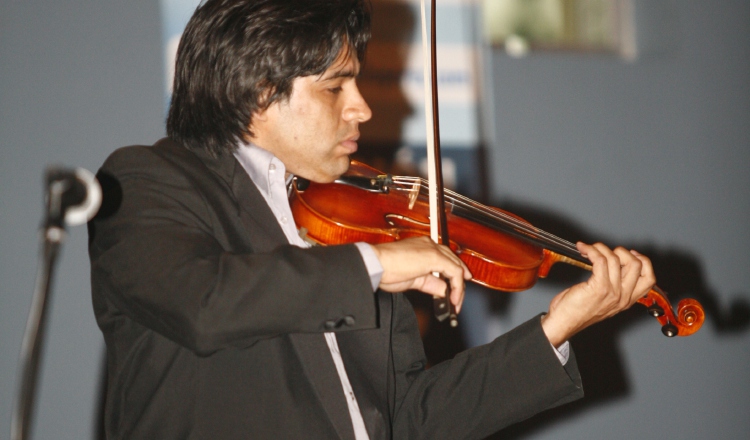 Violinista Luis Casal.