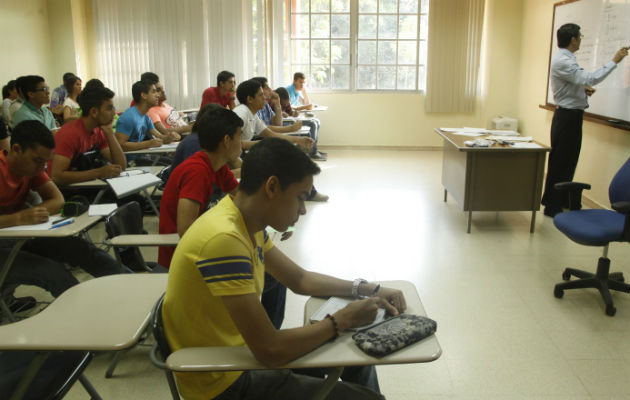 Las universidades invierten más de $359 millones en infraestructuras, mobiliarios y operación. /Foto Archivo