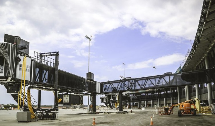 Ampliación del aeropuerto de Tocumen también está paralizada. Archivo