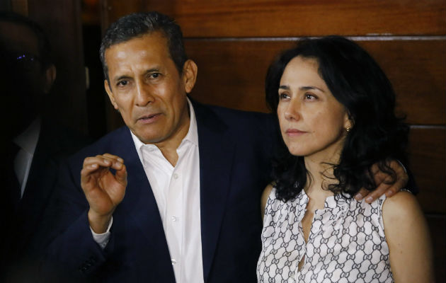 Ollanta Humala y su esposa Nadine Herdia, fueron liberados el 30 de abril. FOTO/AP