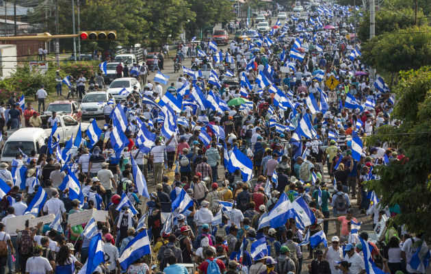 Nicaragüenses alzan su voz contra Daniel Ortega y su esposa. FOTO/EFE
