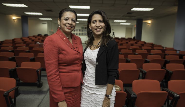 4.  Ileana Cortez y Fide Patiño López. 