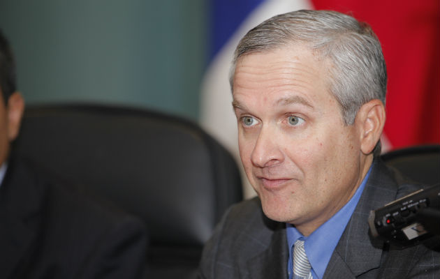 Ministro Álvaro Alemán.