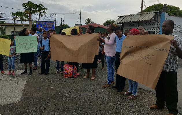 La protesta en el IPHE. Foto: Delfia Cortez. 