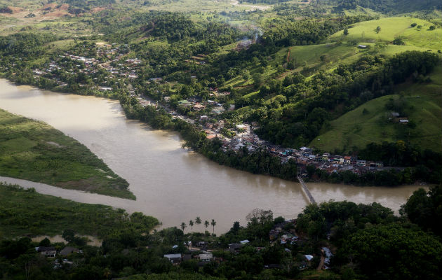 Colombia mantiene la alarma prendida y los ojos fijos sobre las aguas del río Cauca.