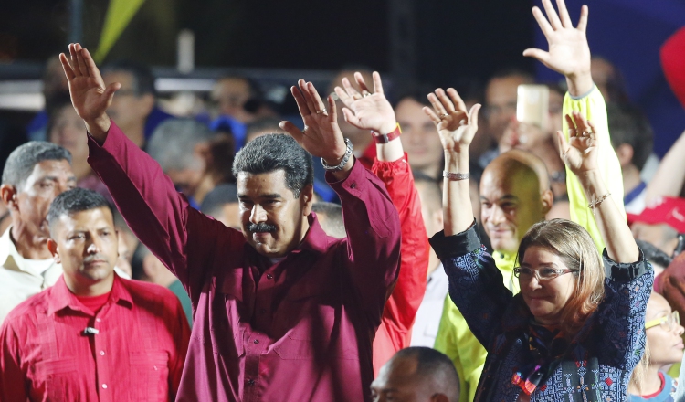 Nicolás Maduro fue reelecto como presidente para un periodo de seis años más . AP