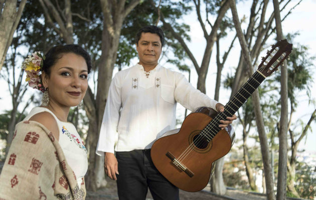 Araceli Poma y Coco Vega. Foto: Cortesía.