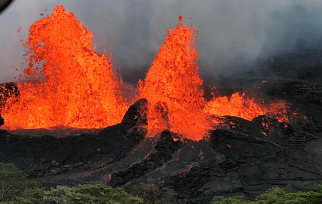 Vista aérea del volcán Kilauea en erupción, en Hawái. Foto: EFE