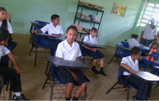 Los alumnos, serán atendidos. Foto: Zenaida Vásquez. 