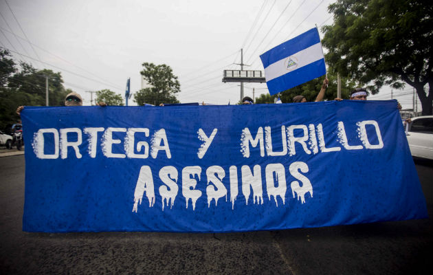 Acusan al presidente Daniel Ortega y a su esposa Rosario Murillo de asesinato. FOTO/EFE