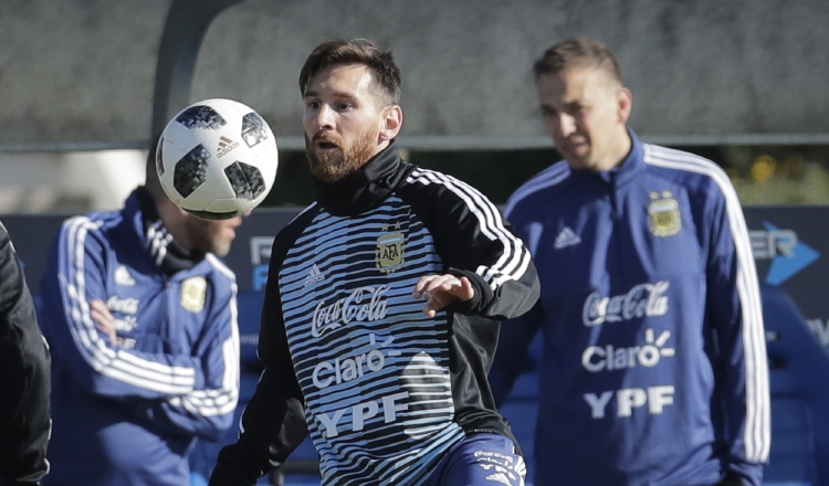 Lionel Messi se prepara para jugar su cuarta Copa del Mundo con la Selección Mayor de Fútbol de Argentina. /Foto AP