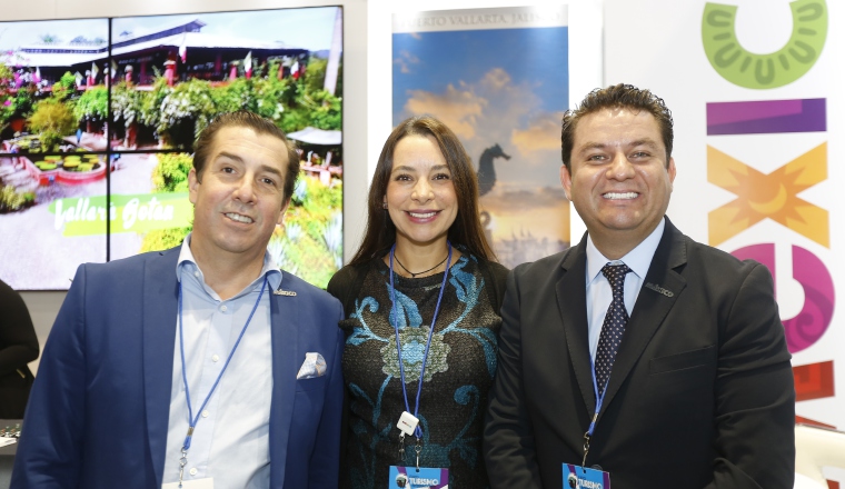 2. Daniel Tamayo, Sandra Muñoz y Omar Macedo. 