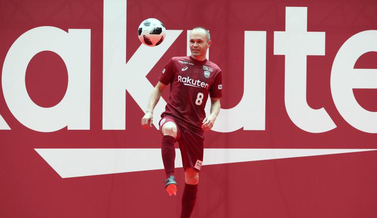 Iniesta acaba de firmar por tres temporadas con el Vissel Kobe, de Japón. /Foto EFE