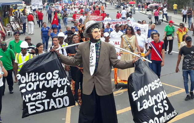 Obreros panameño marchan. Foto/Victor Arosemena