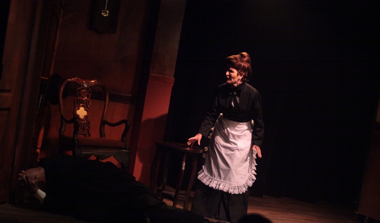 Cloty Luna en el drama 'El extraño caso de Jekyll & Hyde', en Teatro La Quadra. Ella recibió el Premio Escena 2017 a Trayectoria teatral. /Foto Archivo.