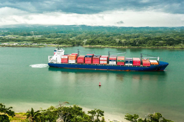 Canal Ampliado logra nuevo récord de tonelaje