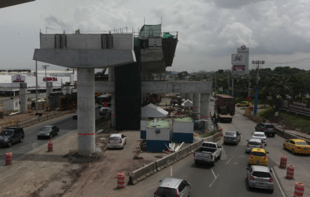 Autoridades evalúan impacto de la huelga del Suntracs