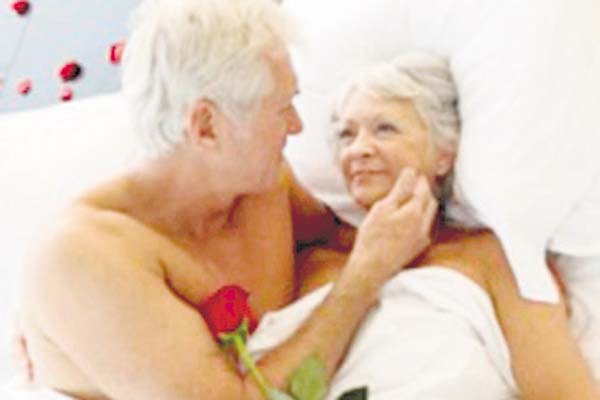 A los 40 años el sexo no acaba, al contrario mejora, dicen especialistas