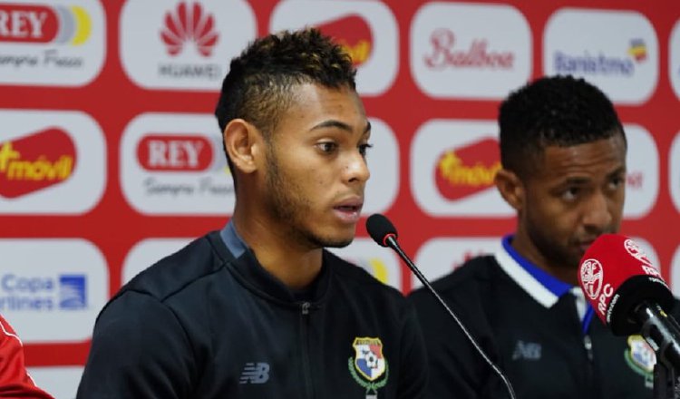 Ismael Díaz (izq.) y Gabriel Torres hablan con la prensa. /Foto @Fepafut